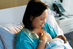 Exclusive breastfeeding in hospital associated with longer breastfeeding duration